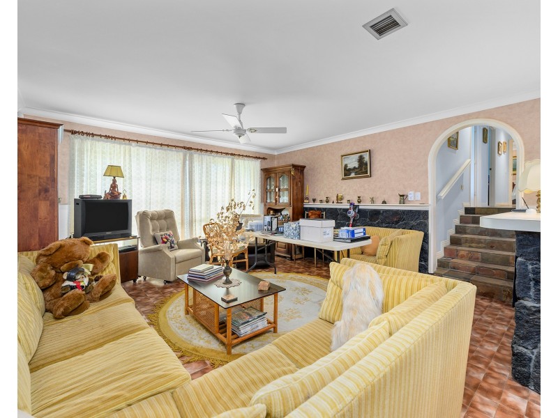 68 Currey Road, Wongawallan QLD 4210