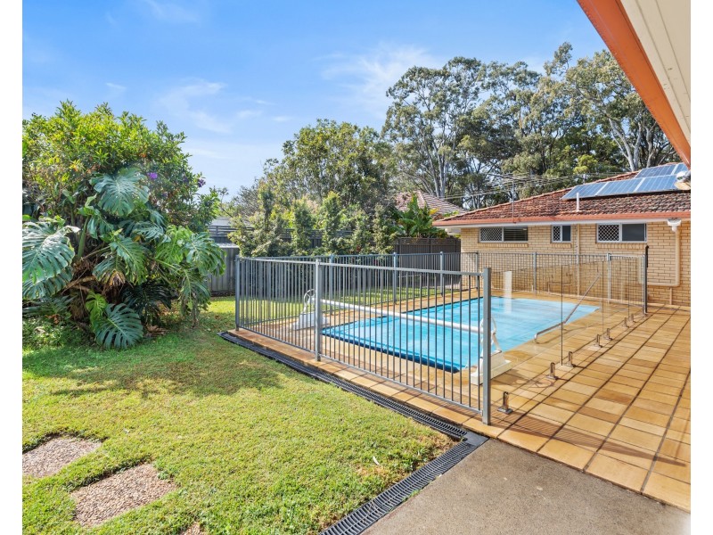 6 Erobin Street, Cleveland QLD 4163