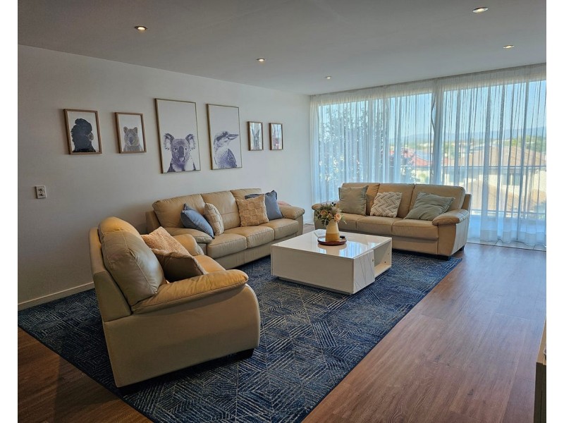 Hope Island QLD 4212