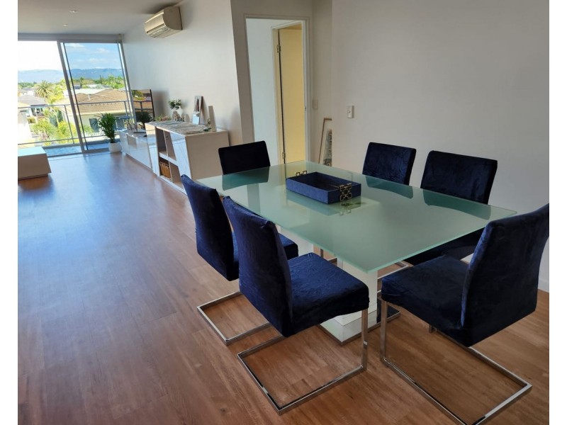 Hope Island QLD 4212