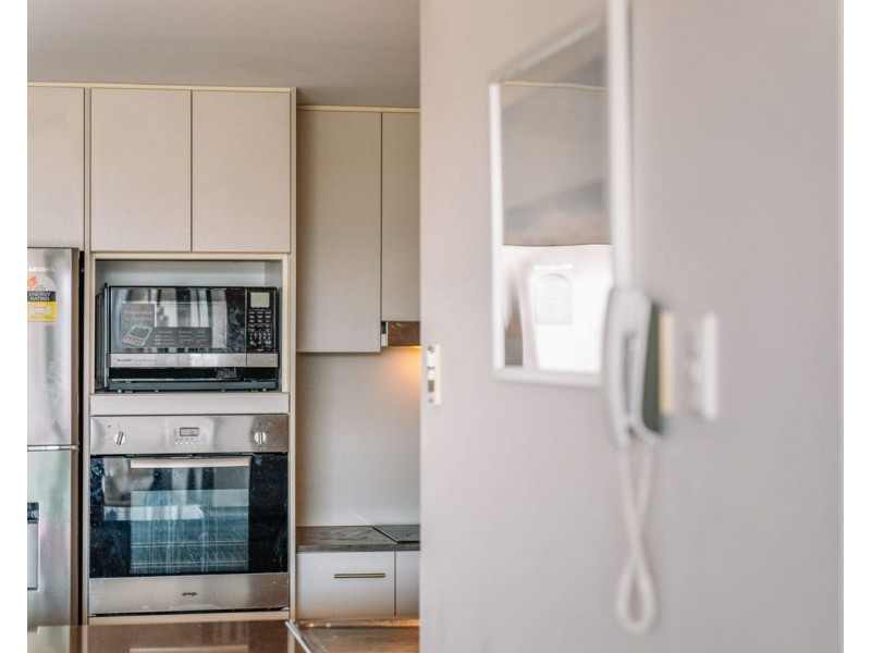 Hope Island QLD 4212