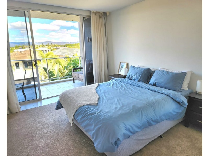 Hope Island QLD 4212