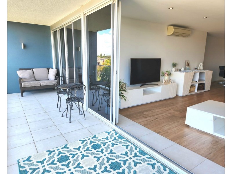 Hope Island QLD 4212