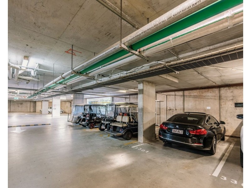 Hope Island QLD 4212