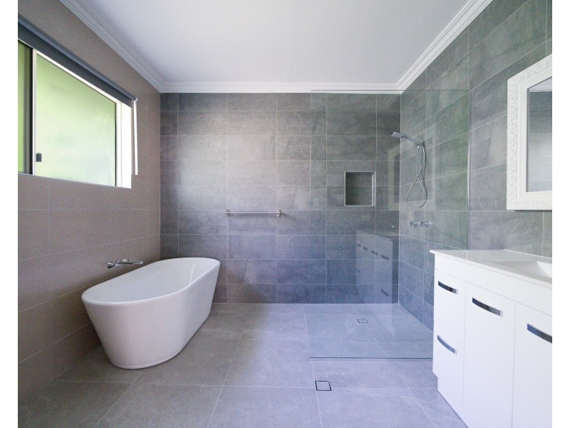 3 Lakeside Court, Beaudesert QLD 4285