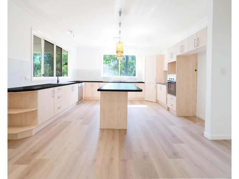 3 Lakeside Court, Beaudesert QLD 4285