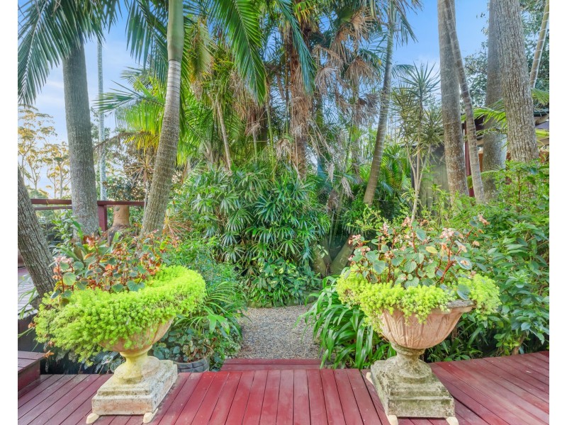 8 Wongawallan Road, Tamborine Mountain QLD 4272