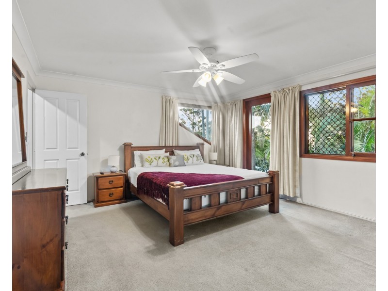 8 Wongawallan Road, Tamborine Mountain QLD 4272