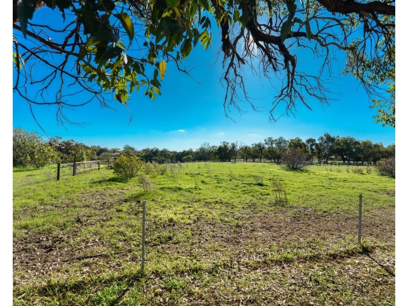 7781 West Swan Road, Henley Brook WA 6055