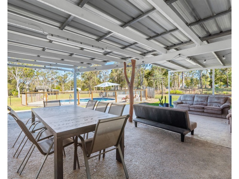 17-19 Botany Court, Park Ridge South QLD 4125
