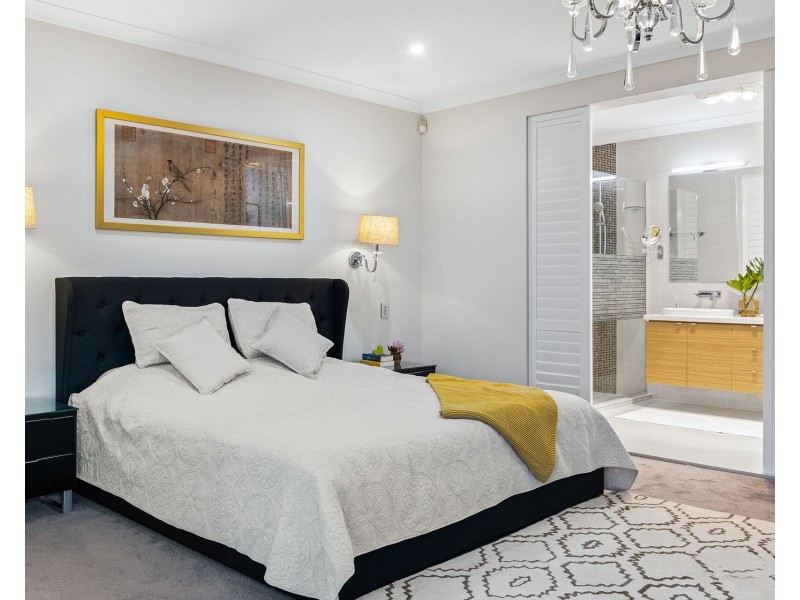 118 Ridgeview Street, Carindale QLD 4152