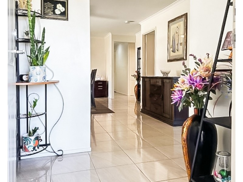 16 Hopkins Chase, Caboolture QLD 4510