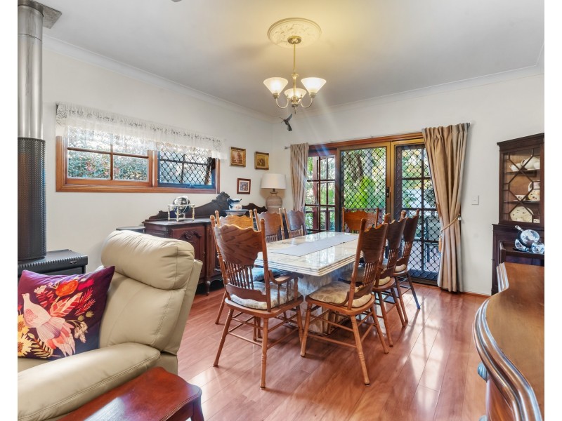 8 Wongawallan Road, Tamborine Mountain QLD 4272