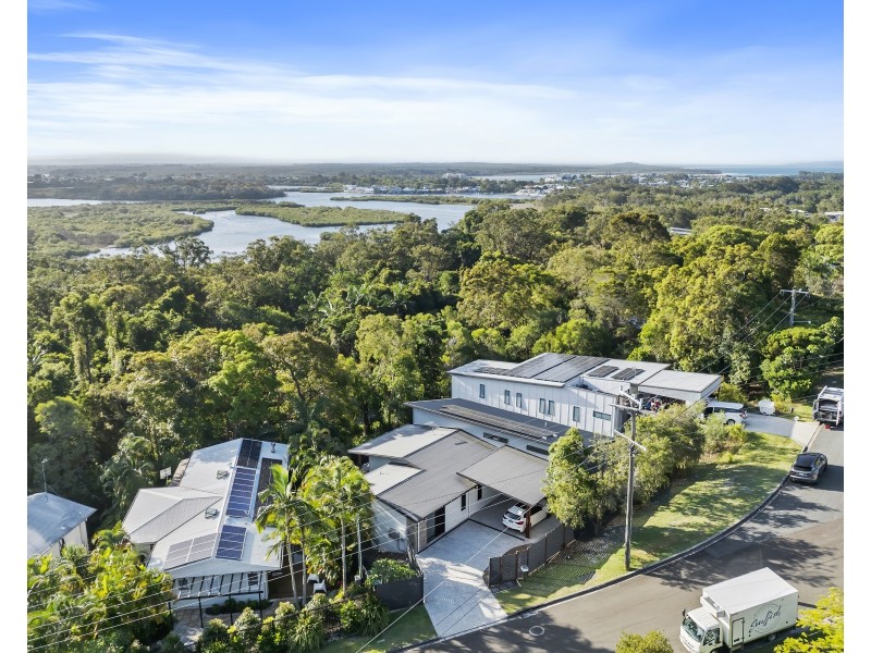 5 Arkana Drive, Noosa Heads QLD 4567