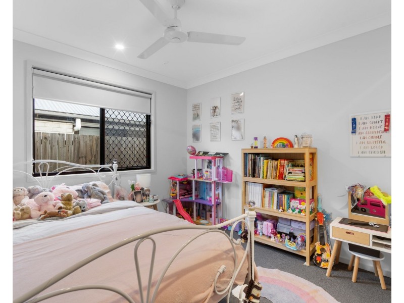 20 Samford Drive, Holmview QLD 4207