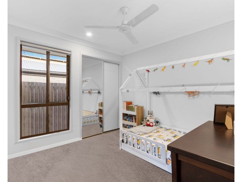 20 Samford Drive, Holmview QLD 4207