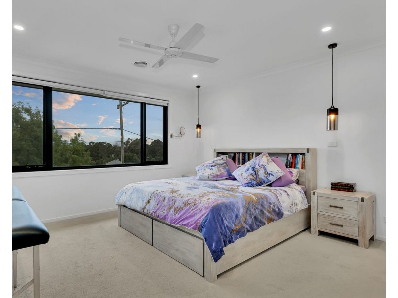 9 Sartina Place, Wandin North VIC 3139