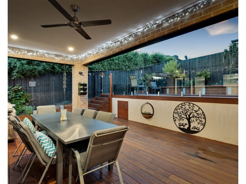 9 Sartina Place, Wandin North VIC 3139