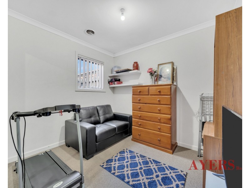 15/4 Young Road, Hallam VIC 3803