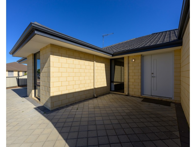 76 Yangtze Avenue, Southern River WA 6110