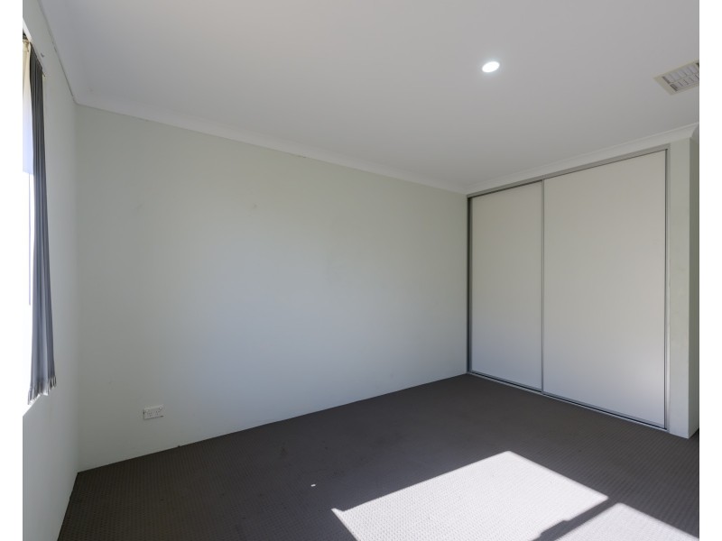 76 Yangtze Avenue, Southern River WA 6110