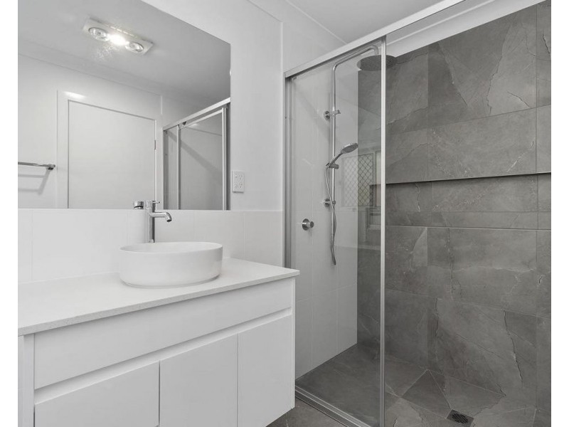 Hillcrest QLD 4118