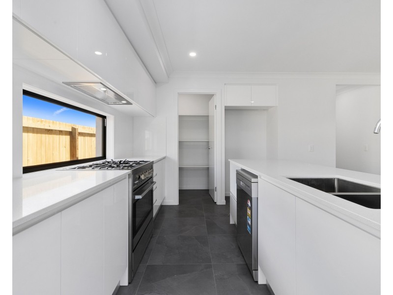 Ormeau Hills QLD 4208