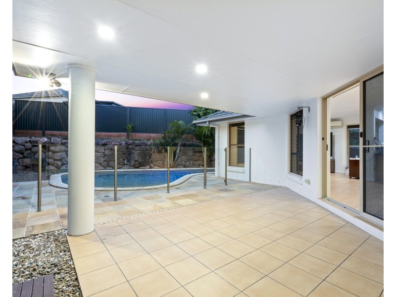 15 Rhiannon Drive, Ashmore QLD 4214
