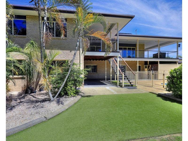 30 Pandanus Drive, Dundowran Beach QLD 4655