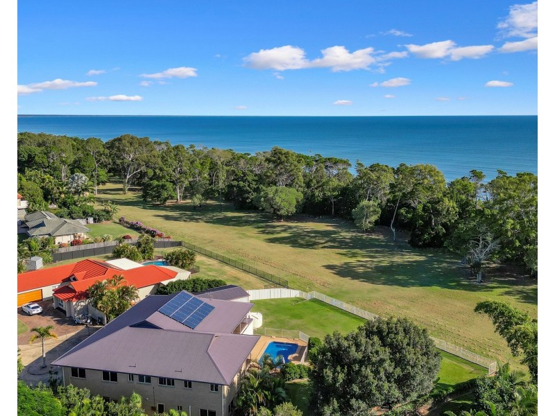 30 Pandanus Drive, Dundowran Beach QLD 4655