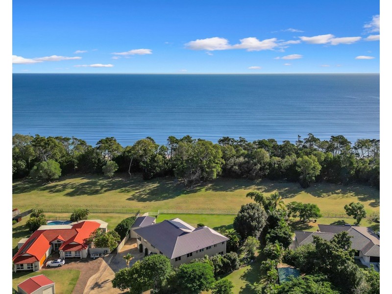 30 Pandanus Drive, Dundowran Beach QLD 4655