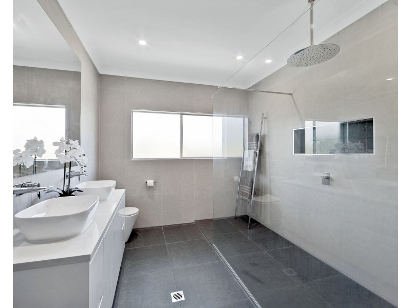 30 Pandanus Drive, Dundowran Beach QLD 4655