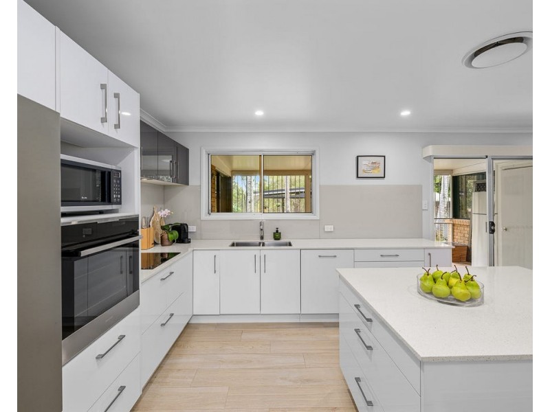 51 Lavelle Drive, Logan Village QLD 4207