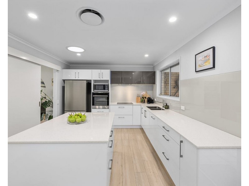 51 Lavelle Drive, Logan Village QLD 4207