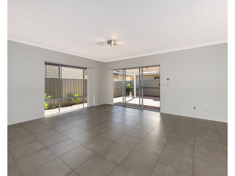 20a James Street, Cannington WA 6107