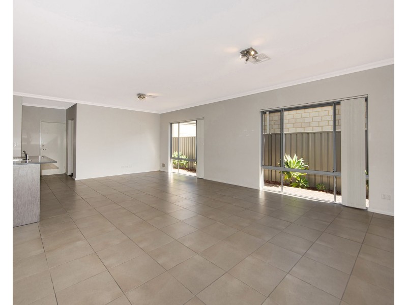 20a James Street, Cannington WA 6107