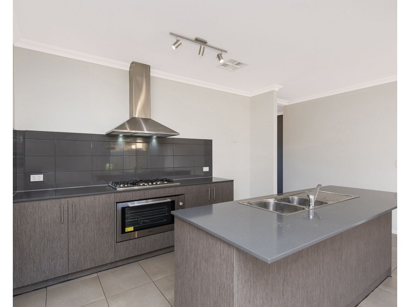 20a James Street, Cannington WA 6107