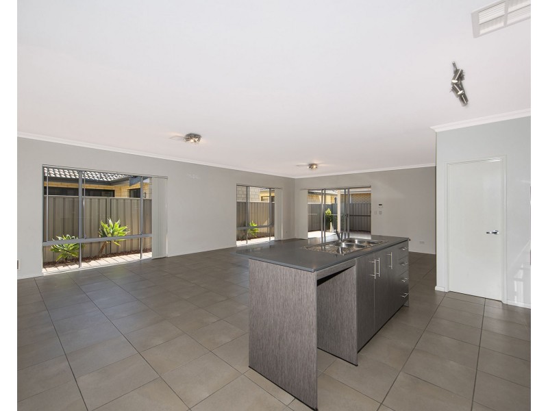 20a James Street, Cannington WA 6107