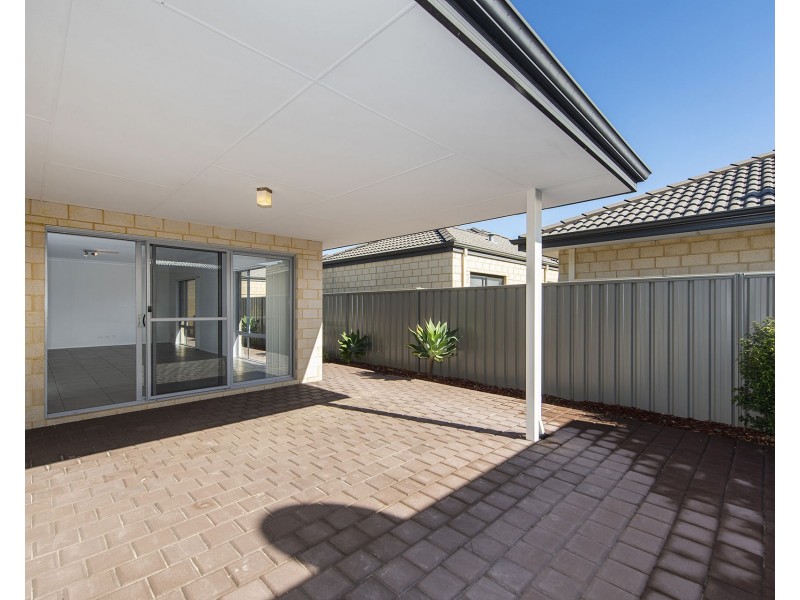 20a James Street, Cannington WA 6107