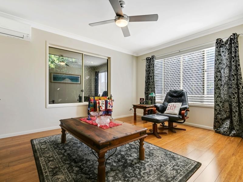 6 Otway Pde, North Lakes QLD 4509