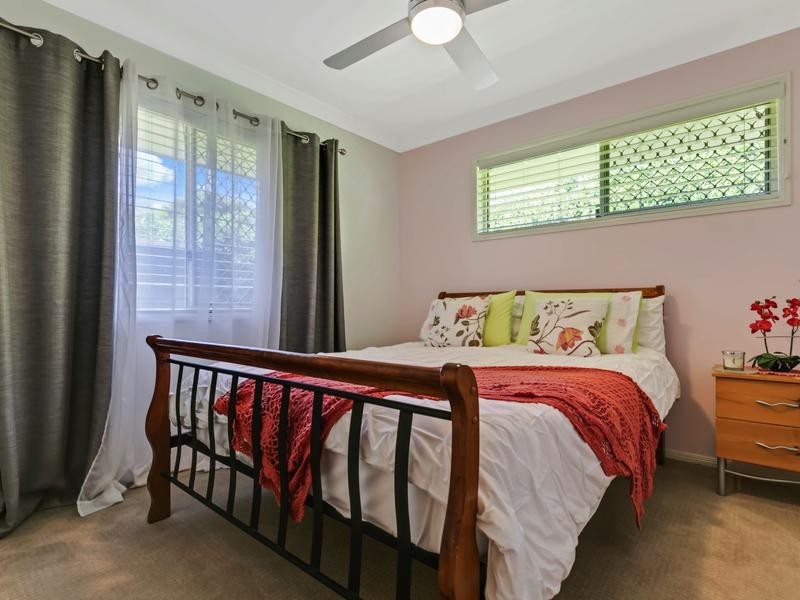 6 Otway Pde, North Lakes QLD 4509