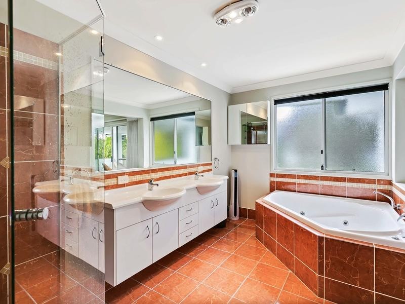 7 Edlundh Court, Pelican Waters QLD 4551