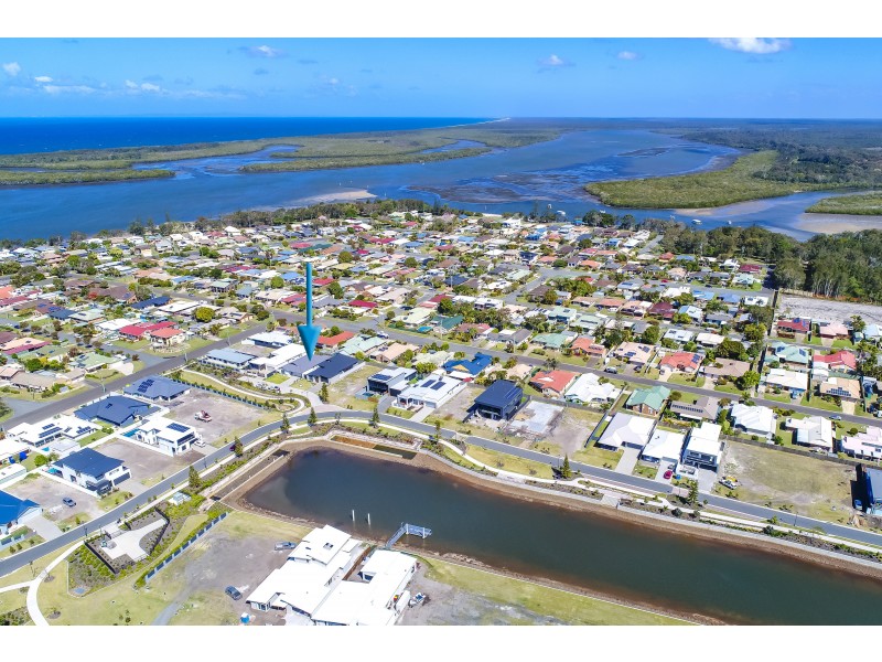 17 Marina View Drive, Pelican Waters QLD 4551