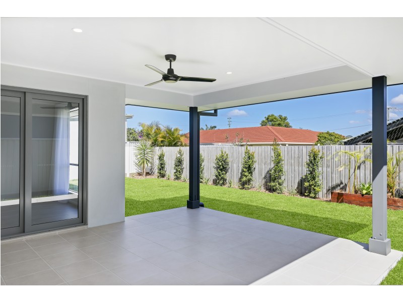 17 Marina View Drive, Pelican Waters QLD 4551
