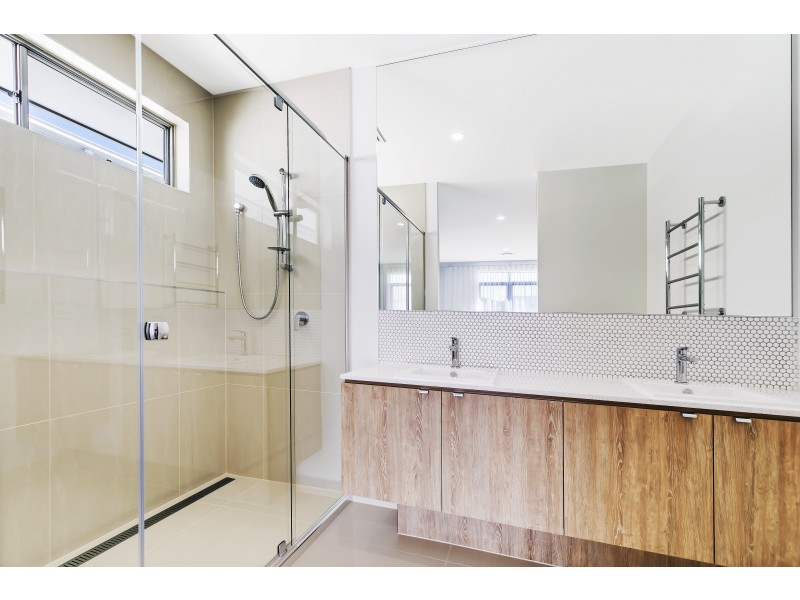 17 Marina View Drive, Pelican Waters QLD 4551