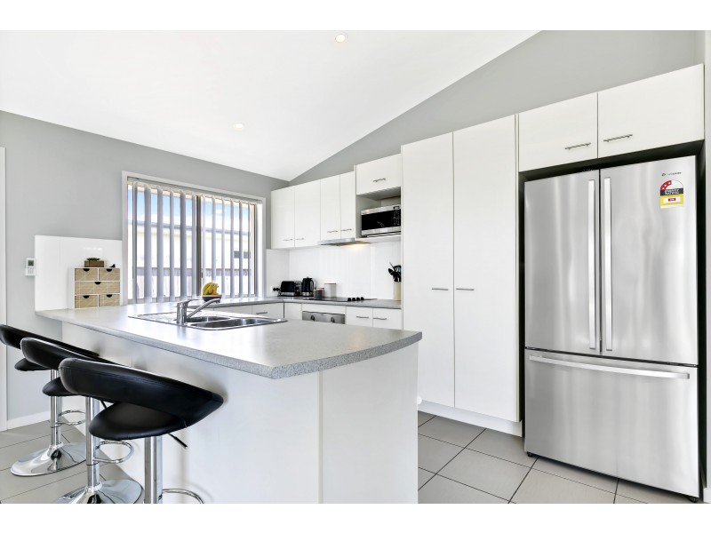 3 Bainbridge Circuit, Sippy Downs QLD 4556