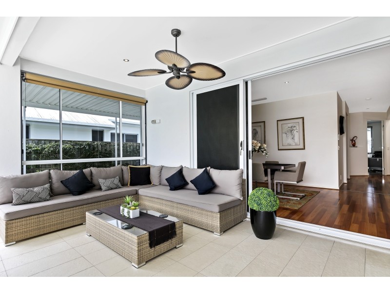 16 Landsdowne Street, Pelican Waters QLD 4551
