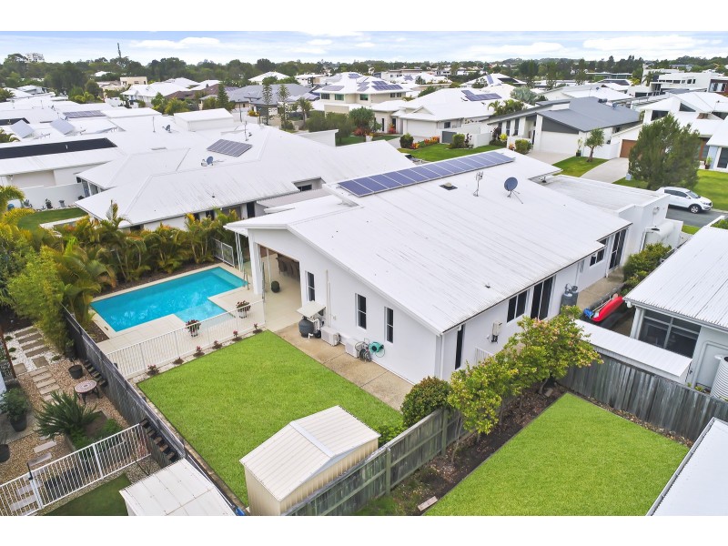 16 Landsdowne Street, Pelican Waters QLD 4551