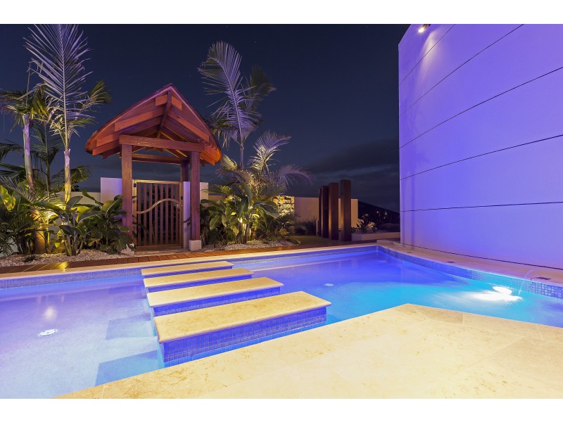6 Rainbow Lane, Pelican Waters QLD 4551