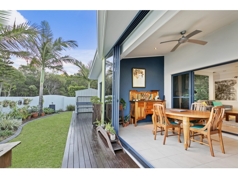 1 Westholme Circuit, Pelican Waters QLD 4551